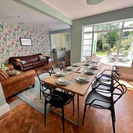 Spacious Semi-Detached Southsea House, Free Parking On Drive Портсмът Екстериор снимка