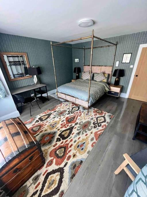 Spacious Semi-Detached Southsea House, Free Parking On Drive Портсмът Екстериор снимка