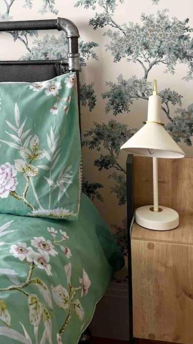 Spacious Semi-Detached Southsea House, Free Parking On Drive Портсмът Екстериор снимка